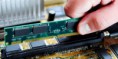 Instalar memória RAM de modelos e marcas diferentes pode estragar o PC? 